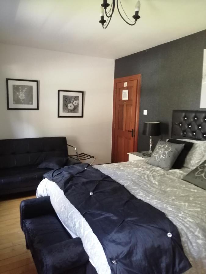 באליקאסל J And J Guest House מראה חיצוני תמונה